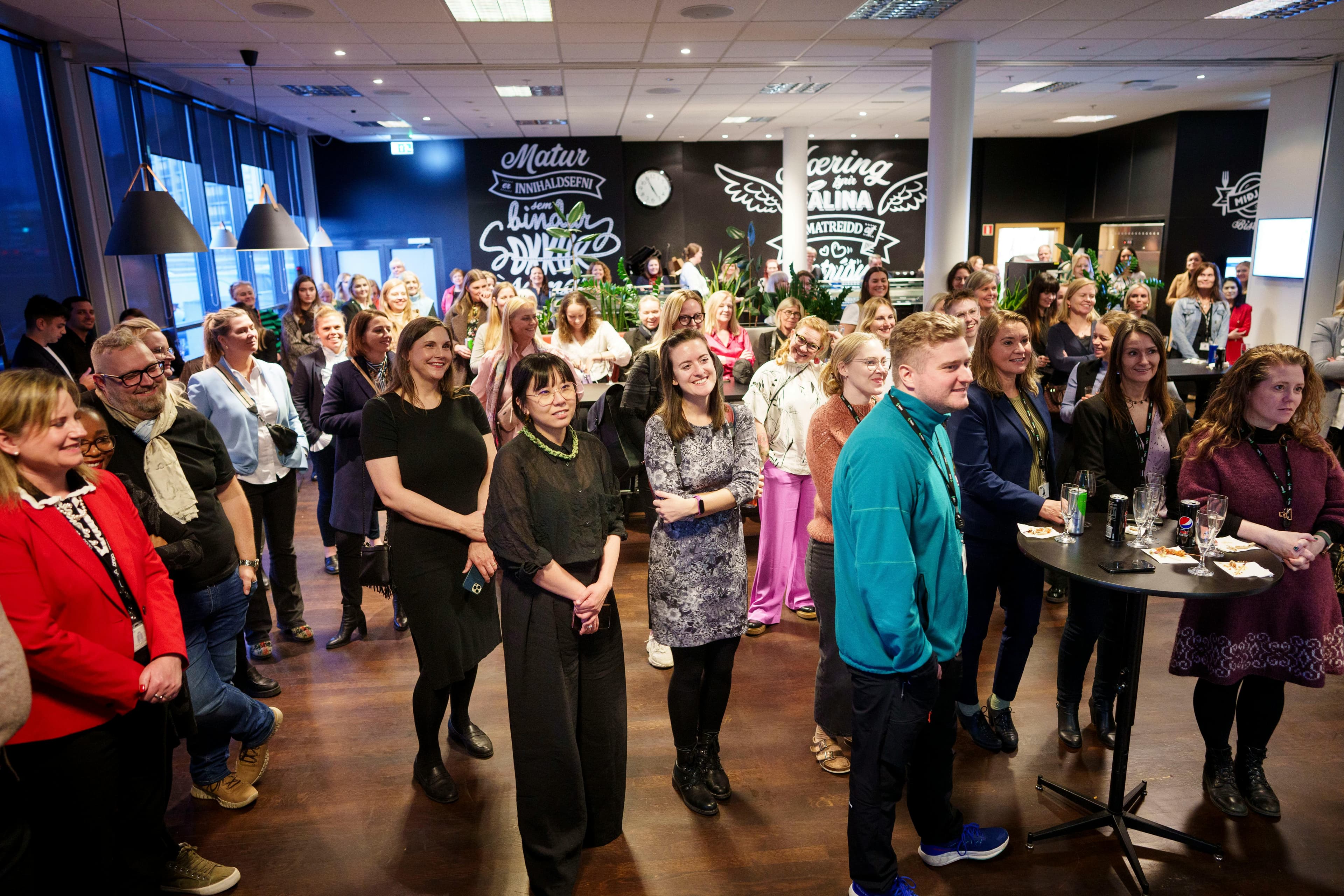 Valdefling kvenna á tímum gervigreindar